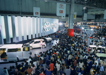 トヨタ企業サイト｜トヨタ自動車75年史｜モーターショー｜2001年