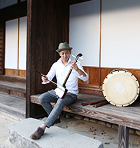 吉井盛悟　Shogo Yoshii （笛・胡弓・和太鼓）
