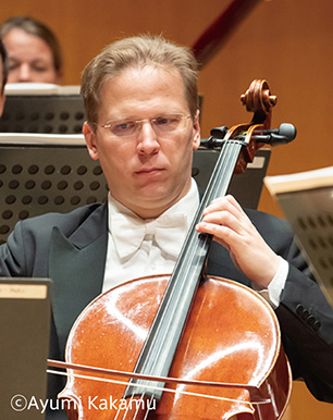 ペーテル・ソモダリ（チェロ）